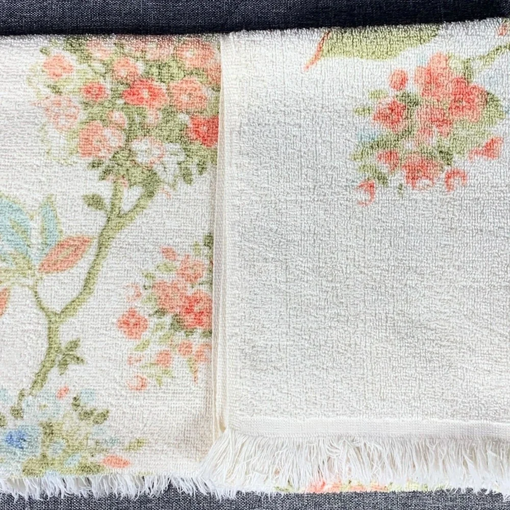 Vintage Fieldcrest Floral Patterned Bath Towel Cotton 23